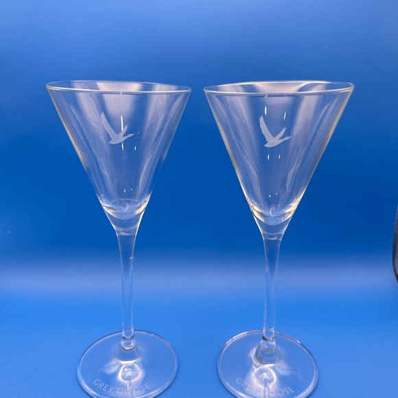 Grey Goose Martini Glasses Long Stem Etched Goose Set of 2 Etched Logo 7 1/2" - Picture 2 of 4